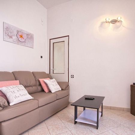 Apartment Rosy Pula Exterior photo