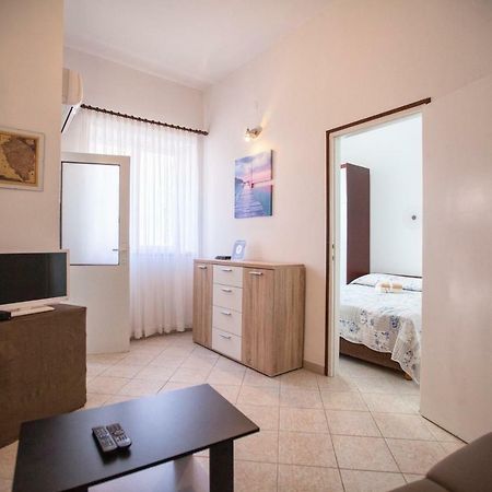 Apartment Rosy Pula Exterior photo